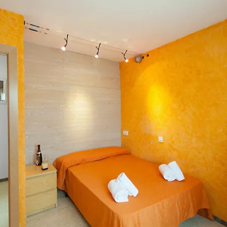 Sant Jaume Apartment *